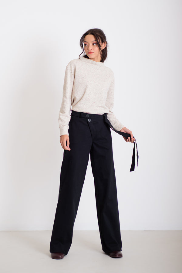 Aszimmetrikus derekú nadrág fekete