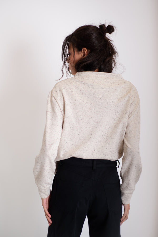 Aszimmetrikus derekú nadrág fekete