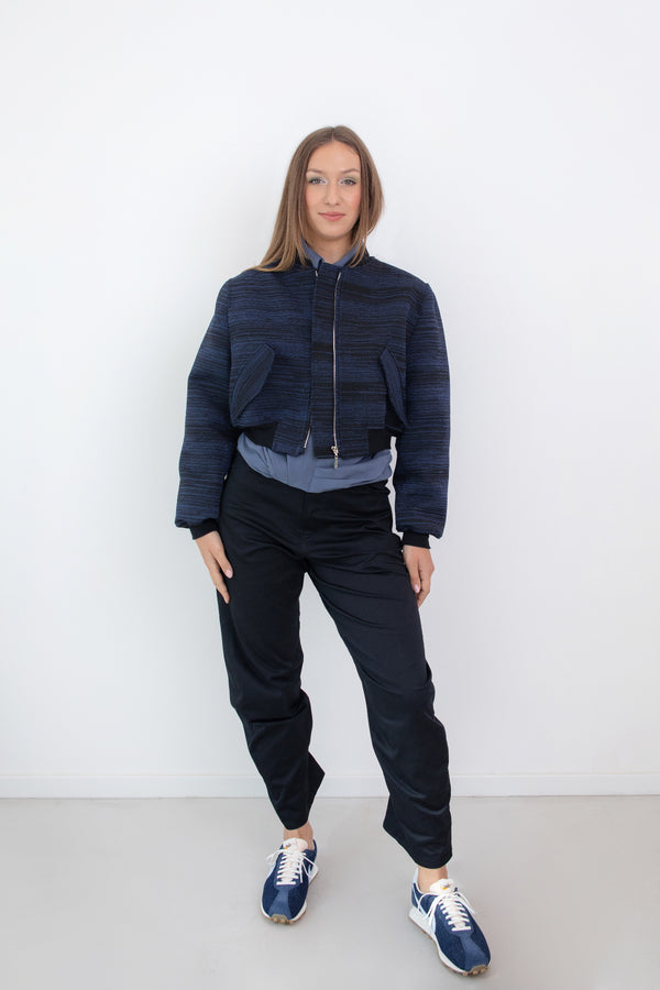 Csavart derekú blúz – Denim