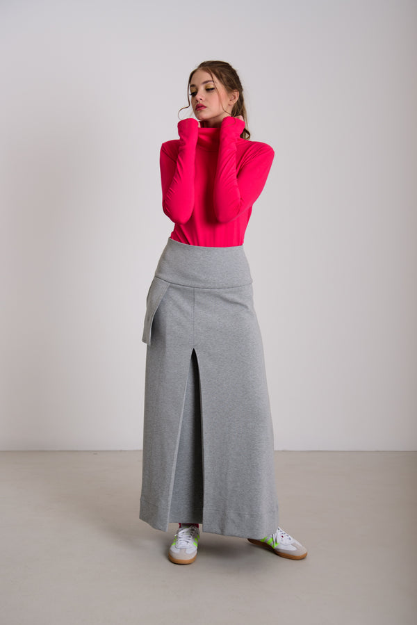 Garbós nyakú póló