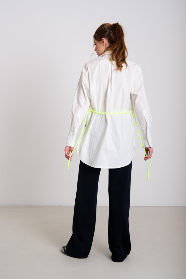 Hosszított hátú blúz