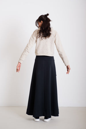 Pulcsi paneles könyökkel