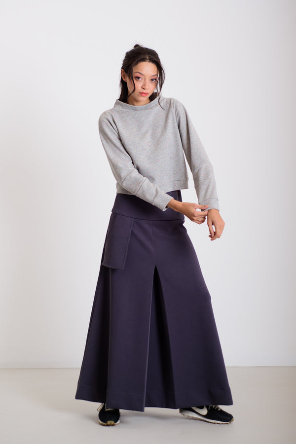 Pulcsi paneles könyökkel