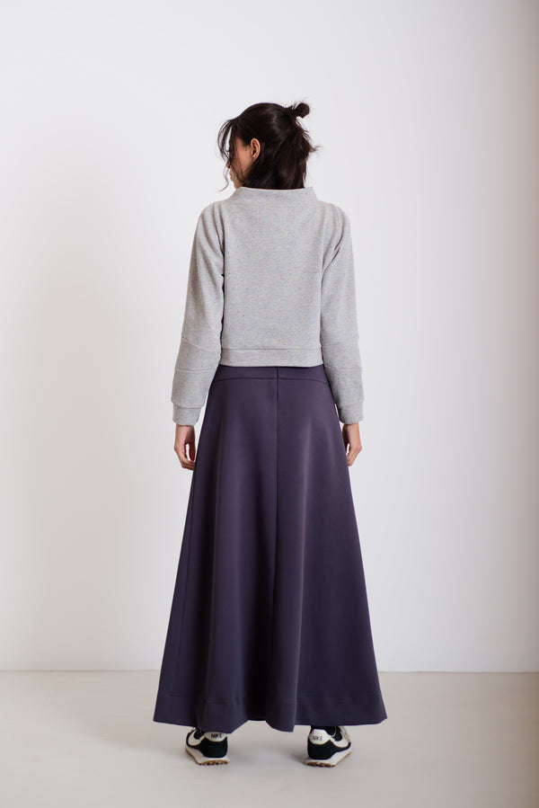 Pulcsi paneles könyökkel