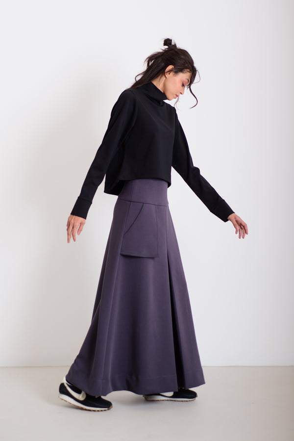 Pulcsi paneles könyökkel